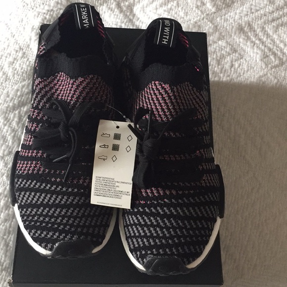 NWB Adidas NMD Sneakers Black/Gray Pink 8/9 - Picture 2 of 8